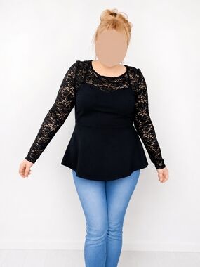 Sloane & Sadie Black Lace Peplum Top – Size Large (L/G)